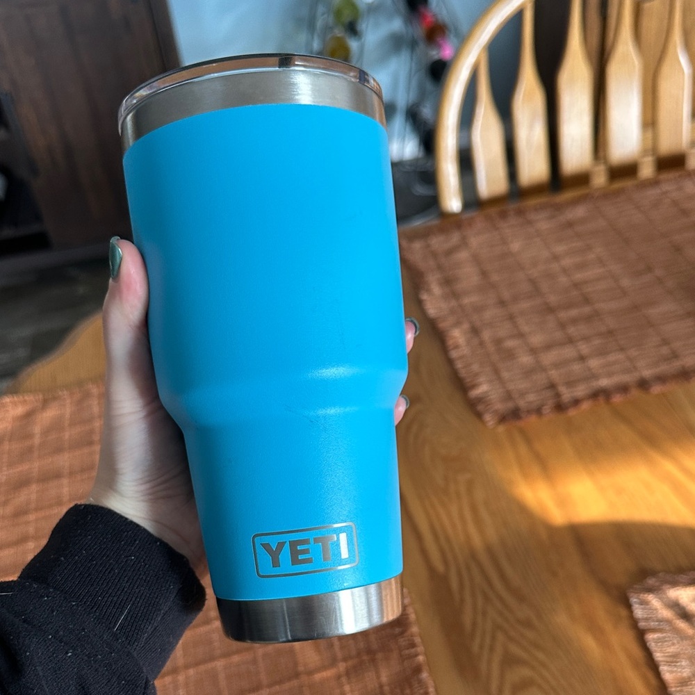 YETI Turquoise Tumbler with Stainless Steel